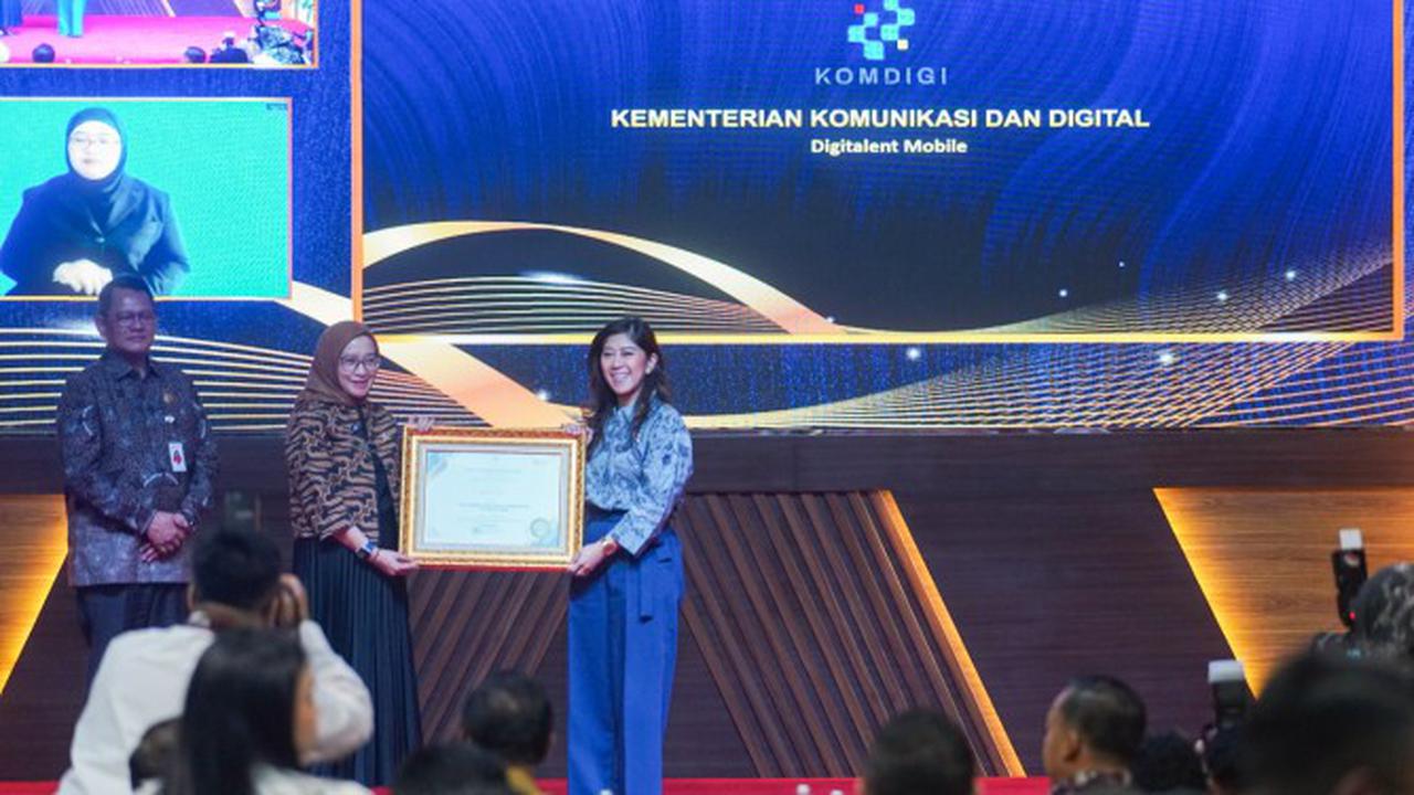 Menkomdigi Raih OPSI KIPP 2025, Transformasi Berbasis Digital